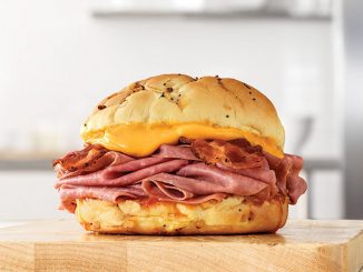 Arby’s Canada Welcomes Back Bacon Beef ‘N Cheddar Sandwich