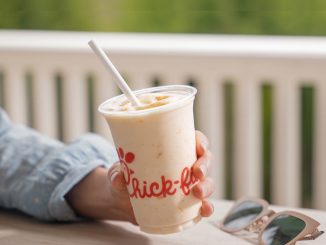 Chick-fil-A Canada Launches New White Peach Sunjoy Alongside Returning Peach Milkshake