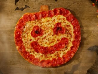 Papa Johns Canada Welcomes Back The Jack-O'-Lantern Pizza For 2023 Halloween Season